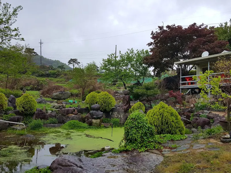 OO가든 주변의 자연 경관
