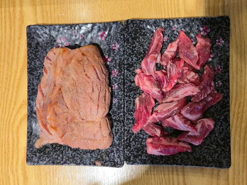 신선한 뒷고기 모듬