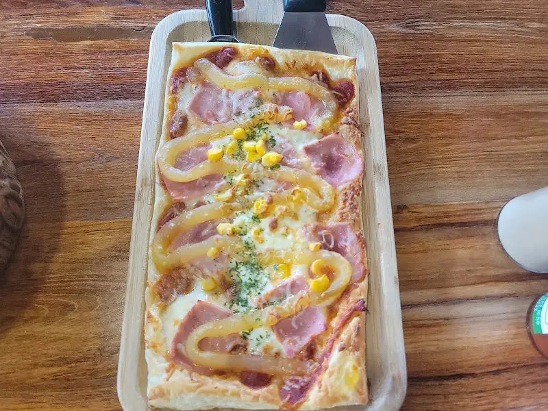 페이스트리 도우가 인상적인 고르곤졸라 피자