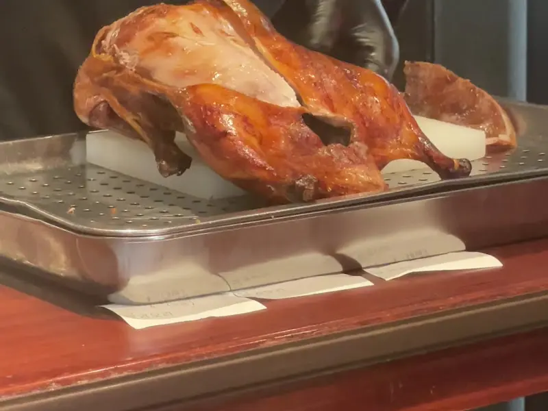 베이징덕 해체 작업