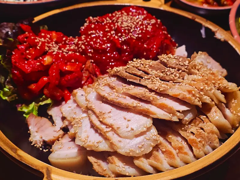 보쌈과 김치의 조화