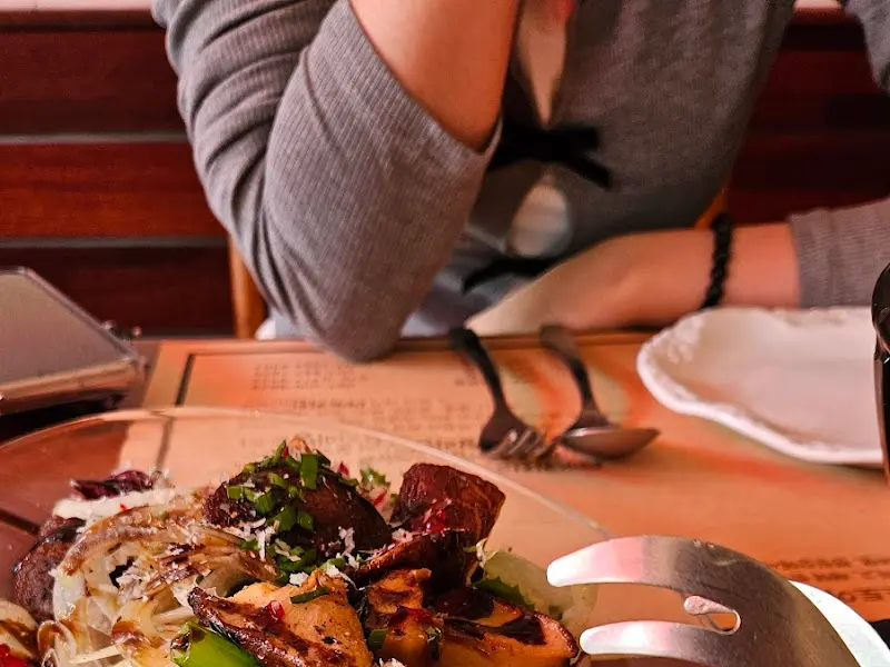 스테이크 샐러드