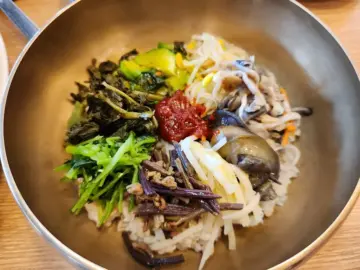 혼밥러의 성지! 팔당 맛집, 엄마손맛 그대로! 정선할머니 보리밥에서 추억 한 끼