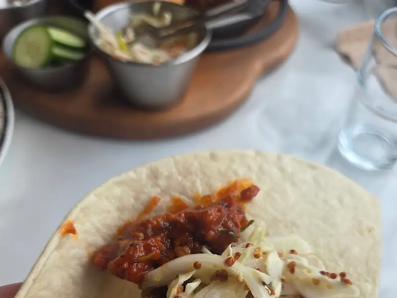 풀드포크 또띠아