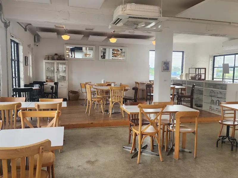 넓고 아늑한 내부