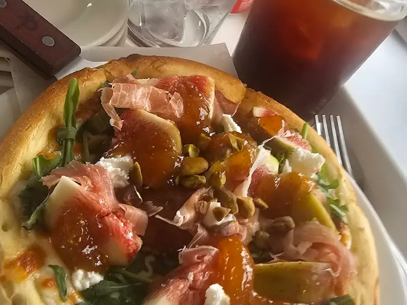 무화과 프로슈토 피자