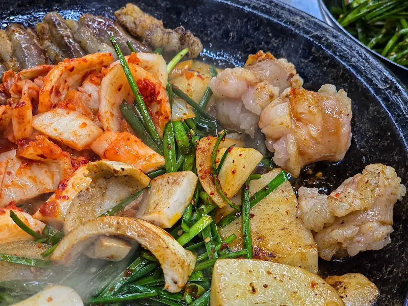 노릇노릇 구워진 곱창