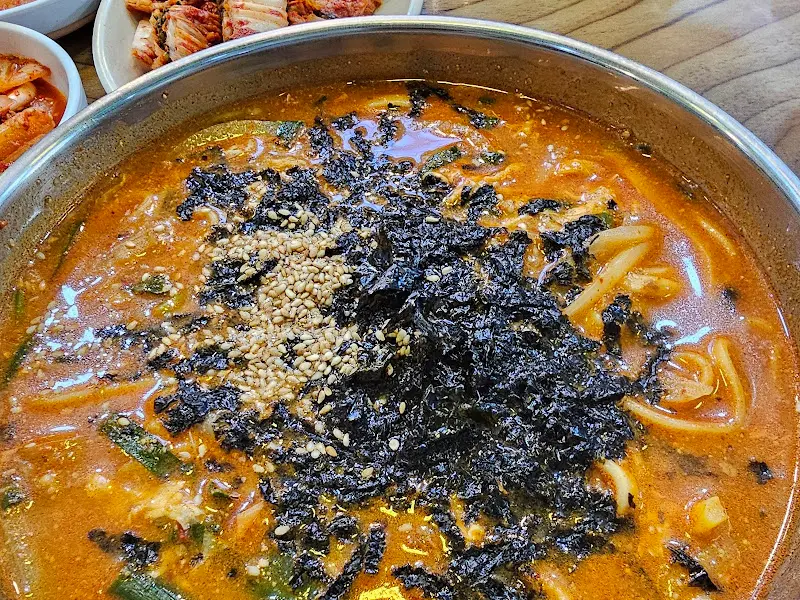 진소매운탕 어탕칼국수