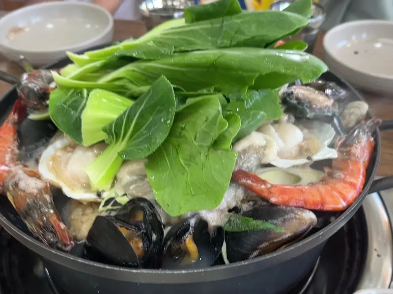 해물칼국수 전체샷