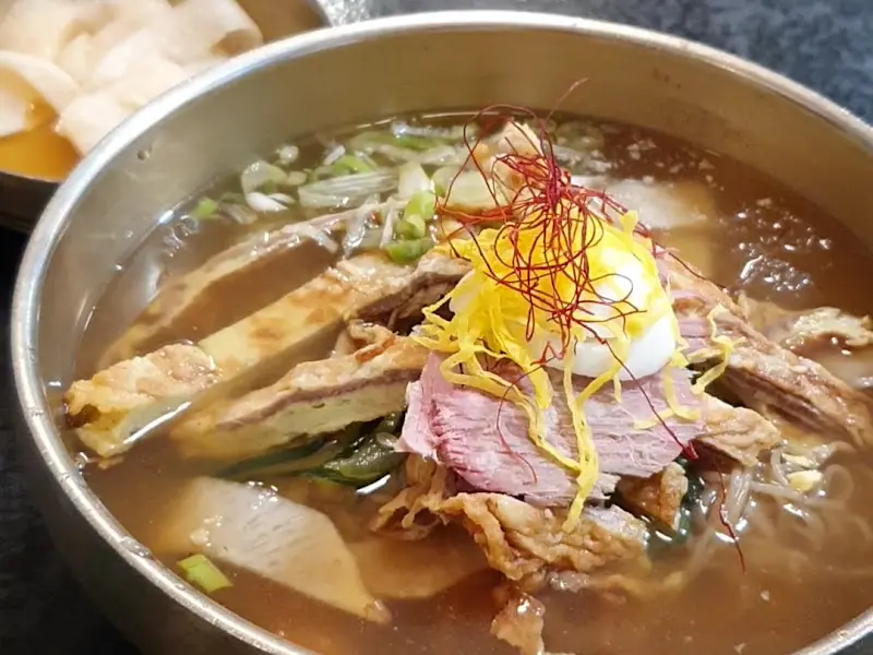 황홀한 비주얼의 진주 물냉면