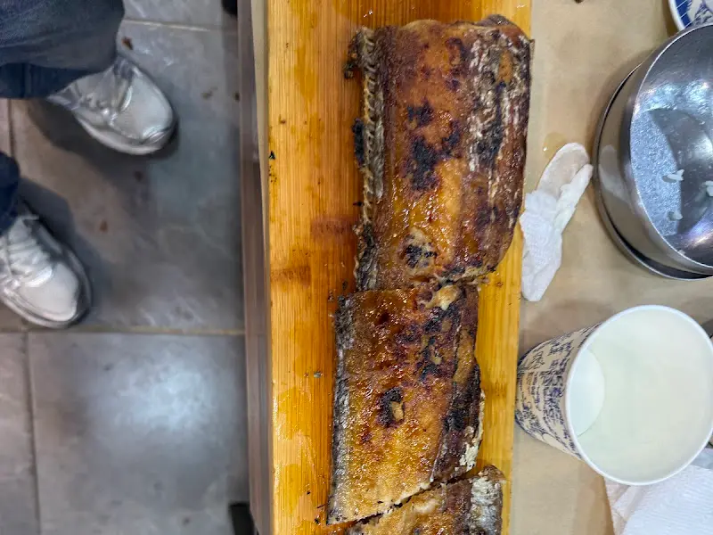 노릇하게 구워진 고등어구이