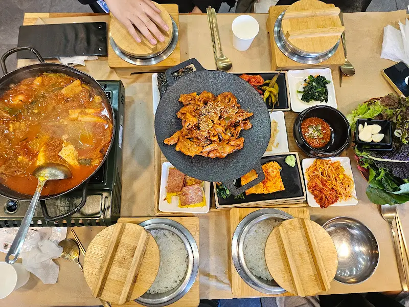 푸짐한 한 상 차림