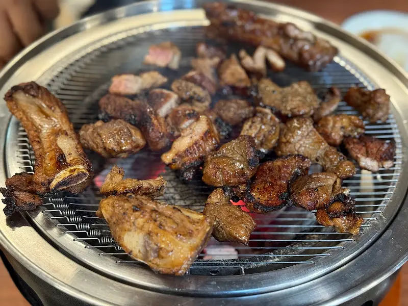 먹음직스러운 돼지갈비