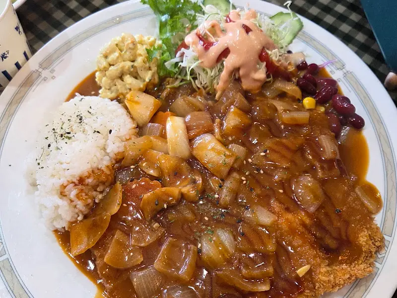 푸짐한 돈까스 한 상