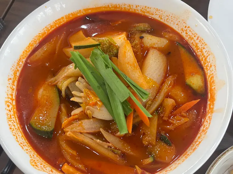 푸짐한 짬뽕 한 그릇