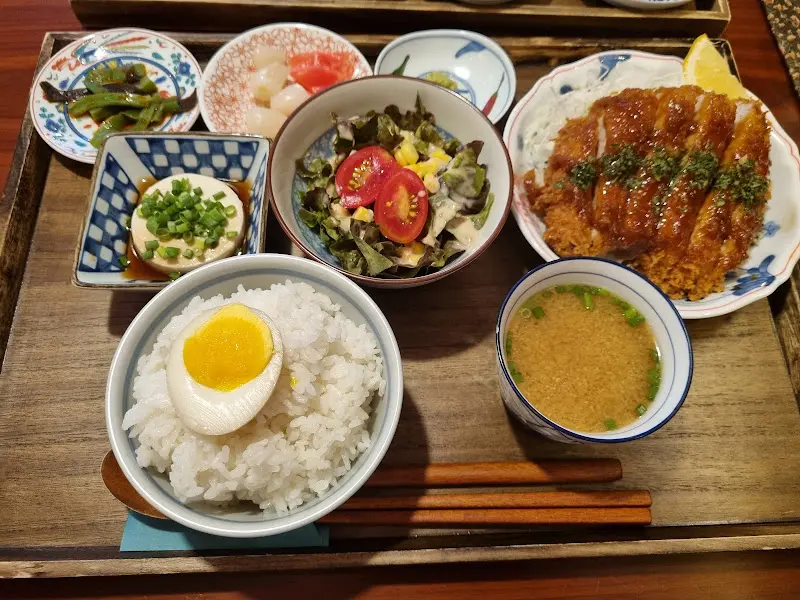 마라아시라 한상차림 클로즈업