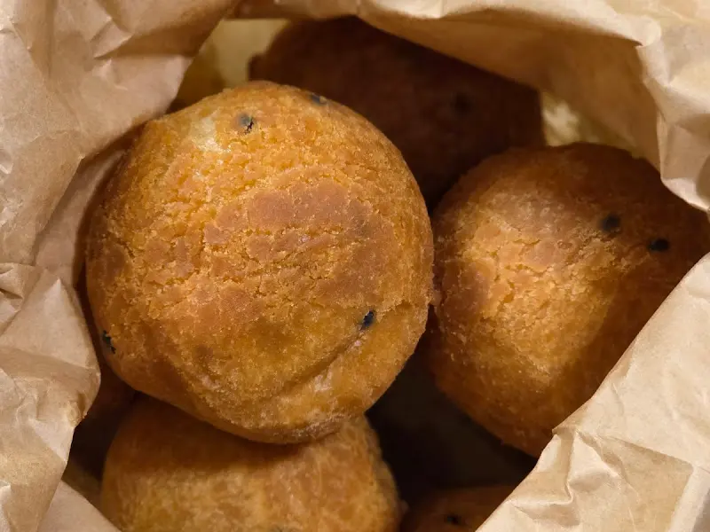 겉은 바삭, 속은 쫀득한 깨찰도너츠