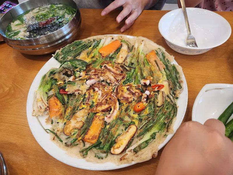 푸짐한 해물파전