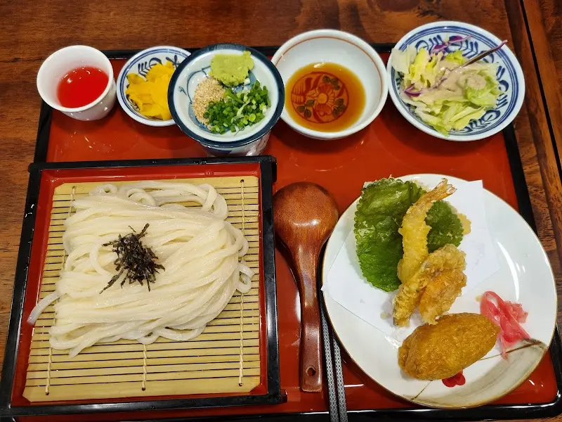 정식에 함께 나오는 튀김