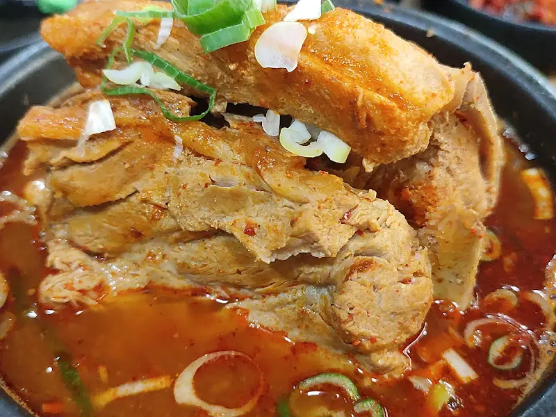 푸짐한 뼈해장국 비주얼