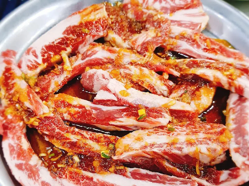 윤기가 흐르는 양념 소갈비살