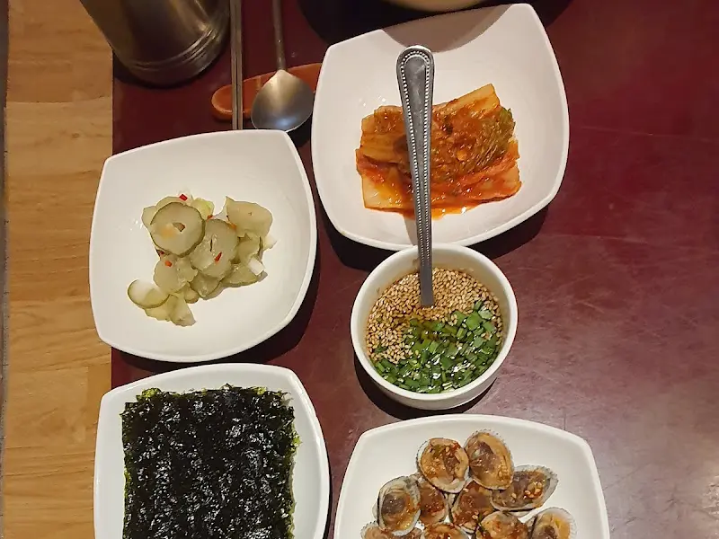 정갈한 밑반찬 클로즈업