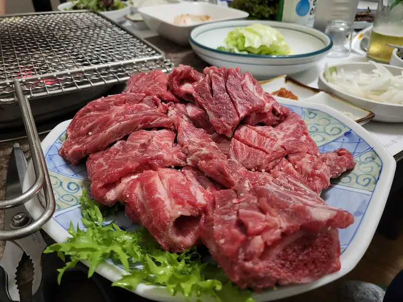 잘 구워진 갈비