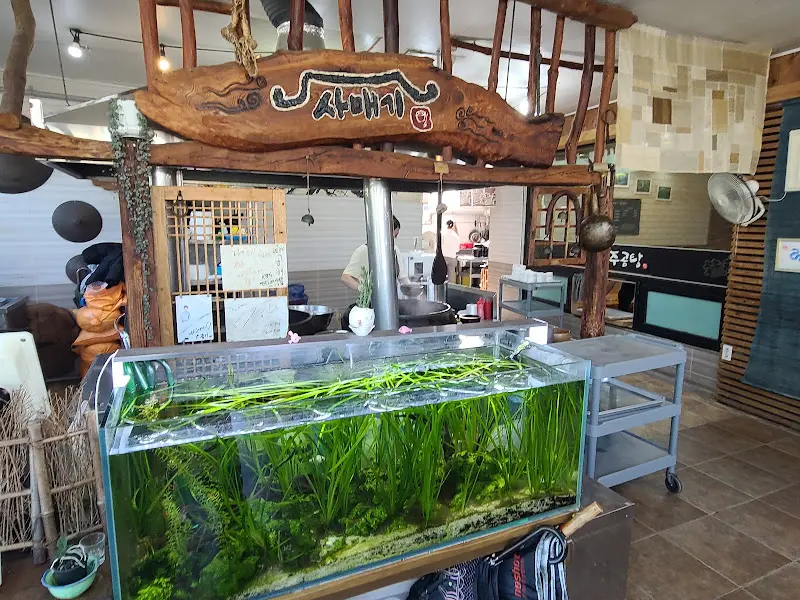 사매기 곰탕 내부 인테리어