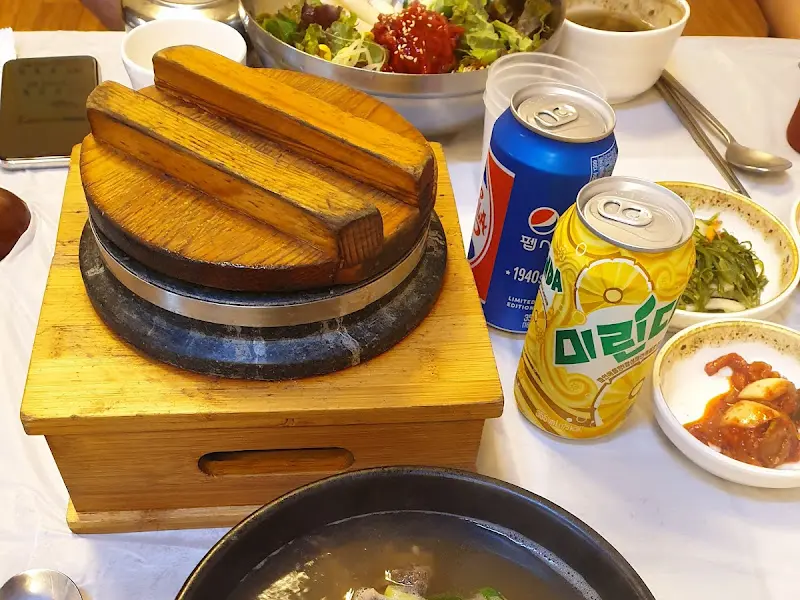 돌솥밥과 갈비탕