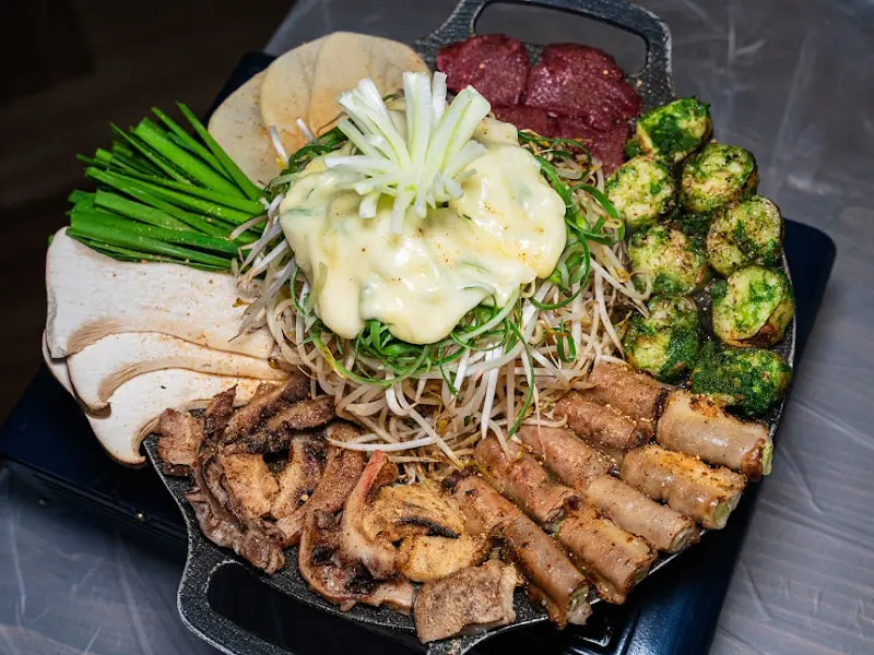 인생파곱창 내부 인테리어