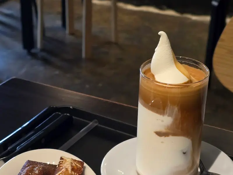 덕산 슈페너와 무화과 휘낭시에