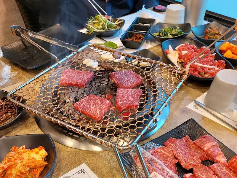 숯불 위 꽃등심