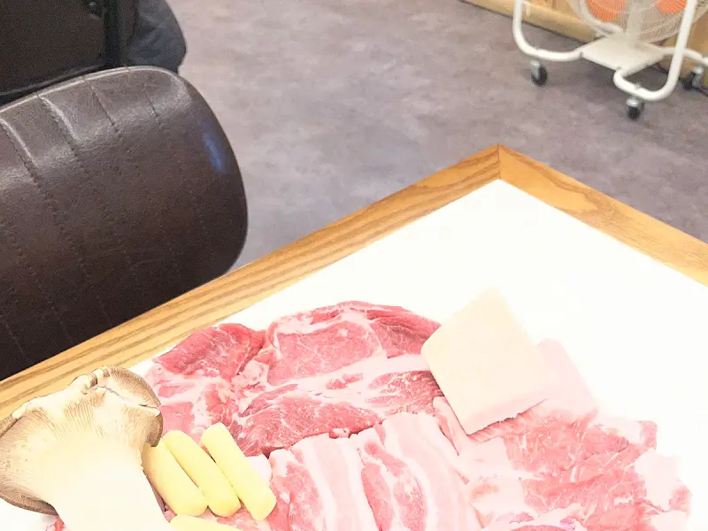 안동꿀돼지 고기