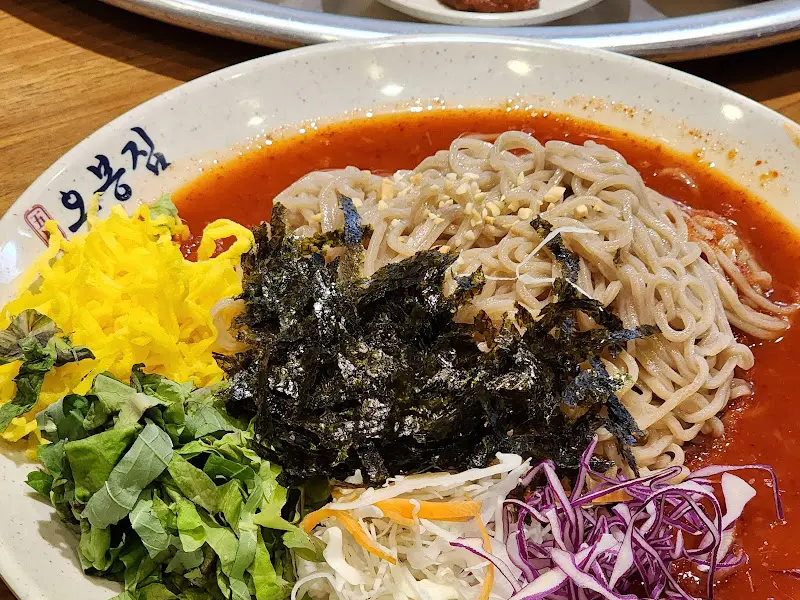 오봉집 쟁반 막국수