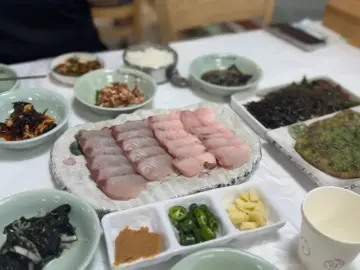 석양 아래 펼쳐진 해남 바다의 맛, 바다동산에서 맛본 잊지 못할 삼치회 여행
