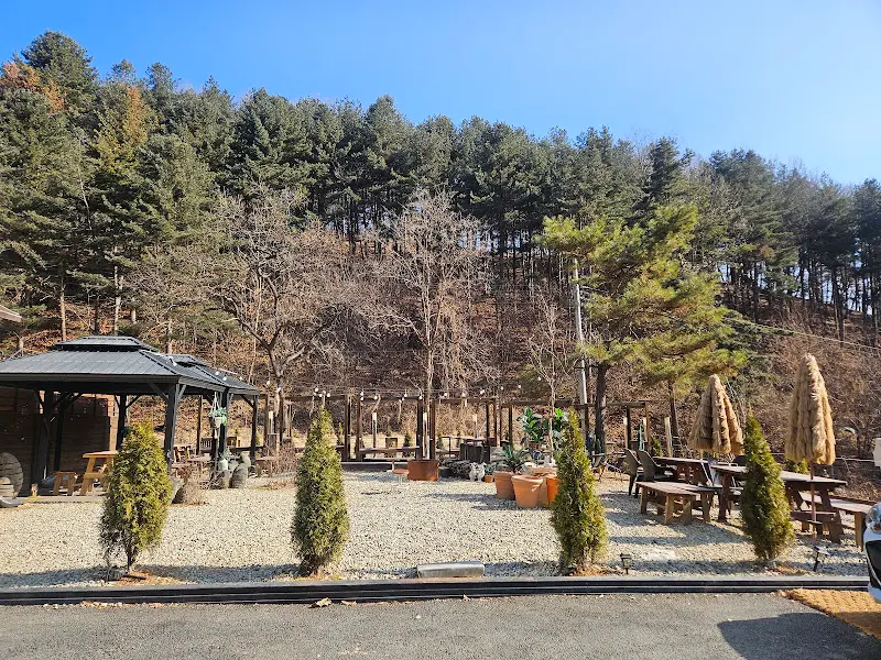 카페 외부 전경 사진