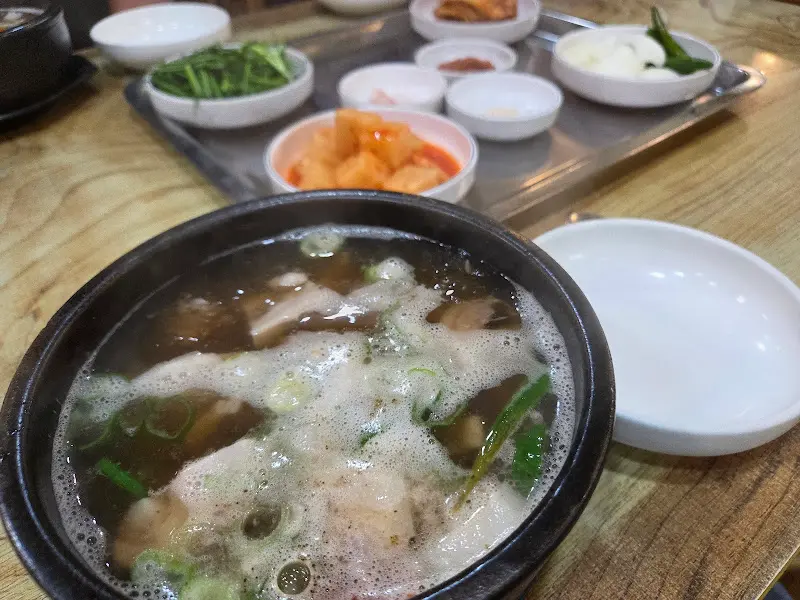 머리국밥 전체 상차림