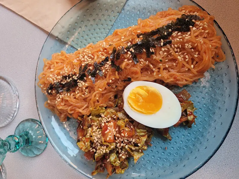 매콤달콤한 비빔국수