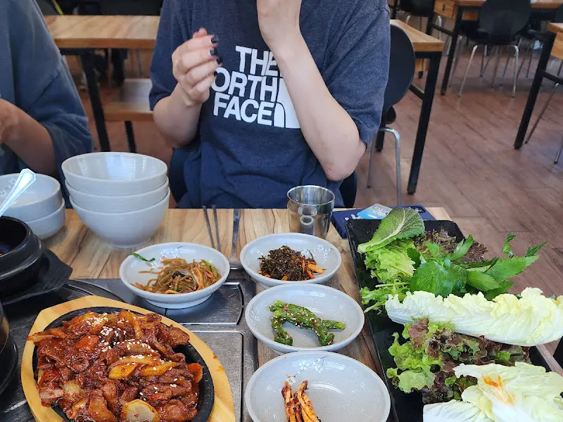 쌈 채소 한 상 가득