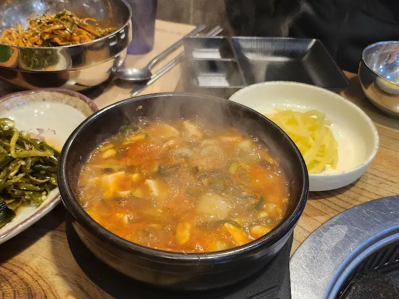 맛찬들왕소금구이 모란점의 된장찌개
