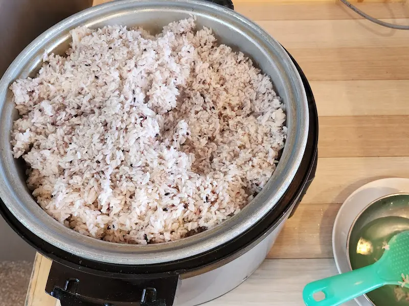 윤기가 흐르는 잡곡밥