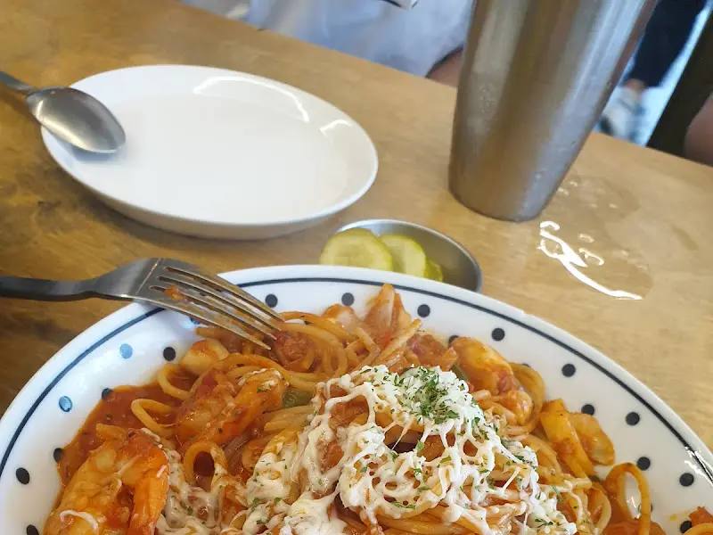 토마토 스파게티와 피클