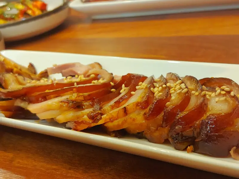 윤기가 흐르는 족발