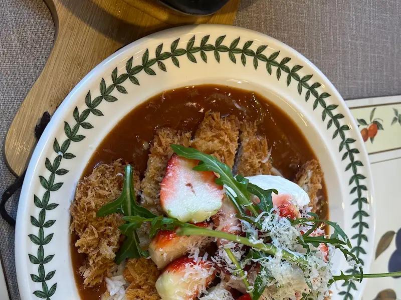 딸기리코타치즈 돈까스