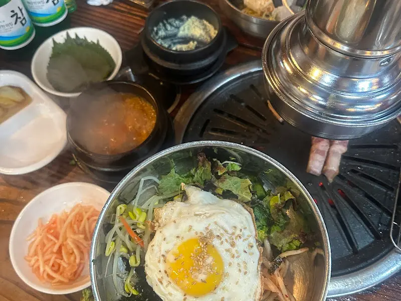 푸짐한 야채비빔밥