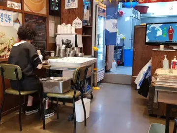 보사노바 선율에 숙성된 과학, 고양 ‘1988 필미경성면옥’에서 발견한 냉면 맛집