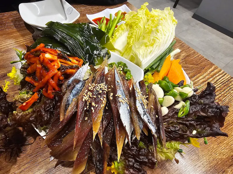 신선한 해산물이 가득한 남도술상 한 상 차림