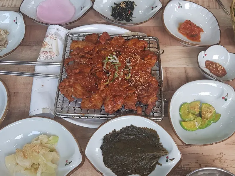 석쇠 돼지불고기와 밑반찬