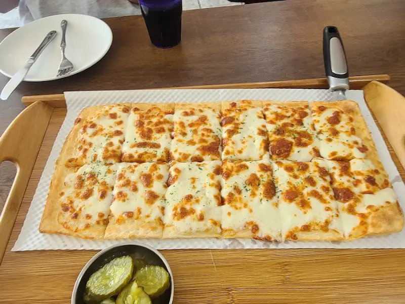 치즈 피자의 모습