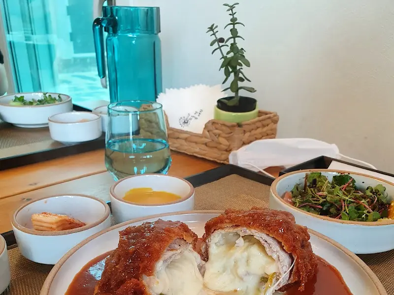 치즈 돈가스 단면